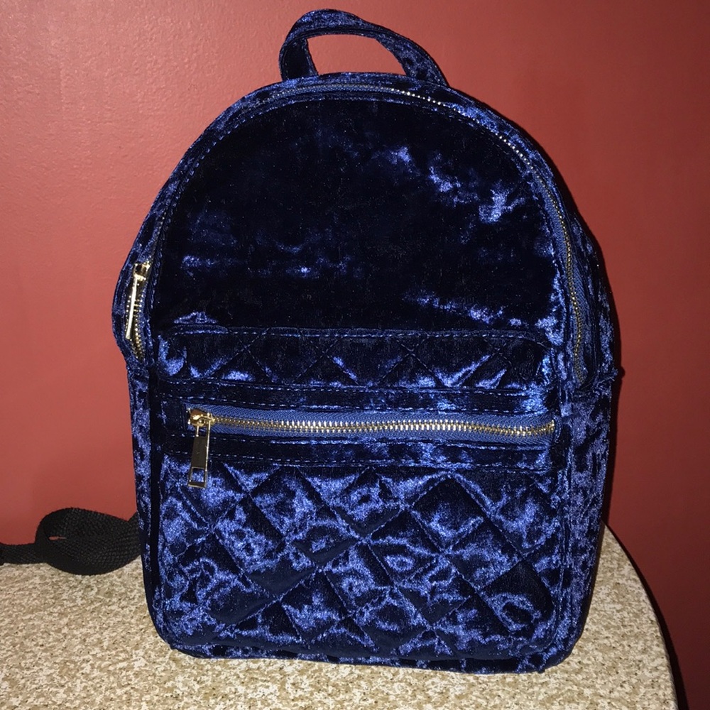 Forever 21 Blue Crushed Velvet mini back bag